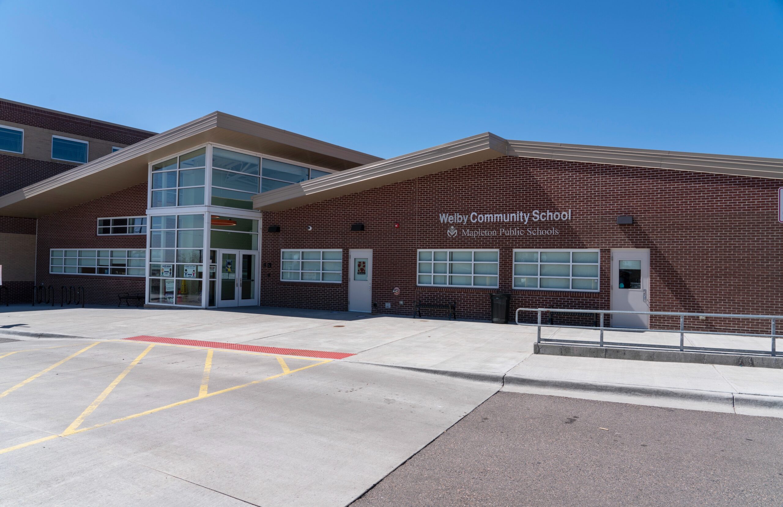 Mapleton School District, Welby Community School - Iconergy